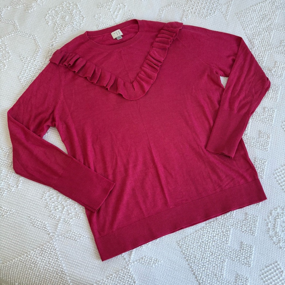 A New Day women’s size Large pink crewneck sweater‎ with ruffle chest detail